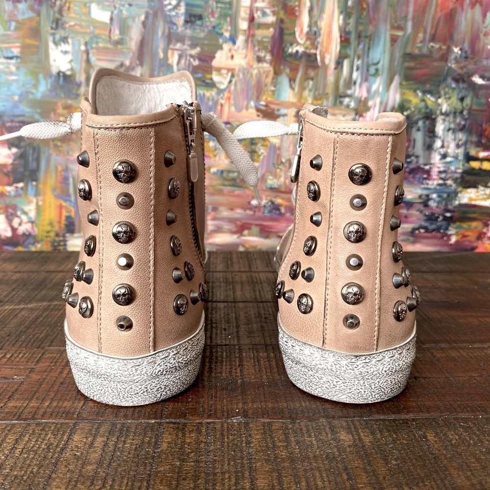 NEW Cuoieria studded high top leather sneakers